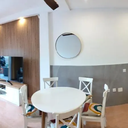 Casa Macon Gold *